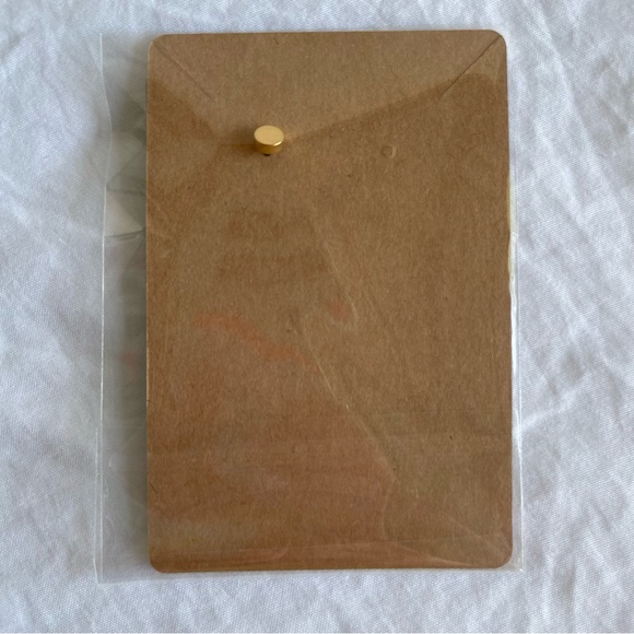 Flatback tiny butterfly stud earrings tragus helix lobe 24K gold plated new - Picture 4 of 4